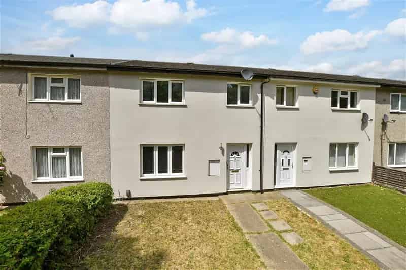 3 Bedroom Terraced House for Sale Auction