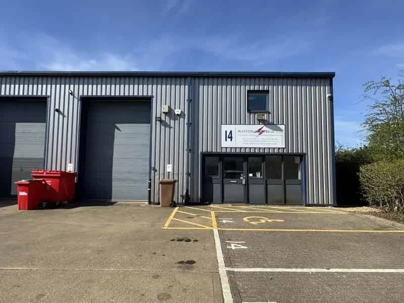 Industrial property For Sale , 14, Victoria Road, Wellingborough, England