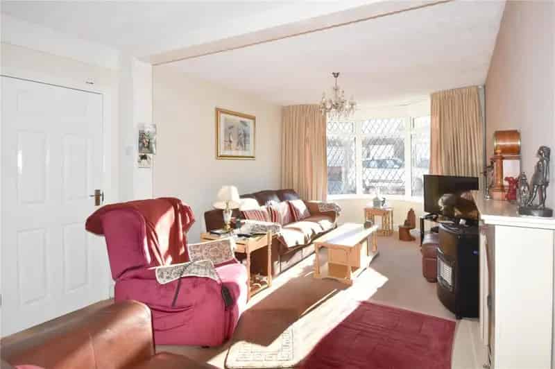 3 Bedroom Link Detached House For Sale