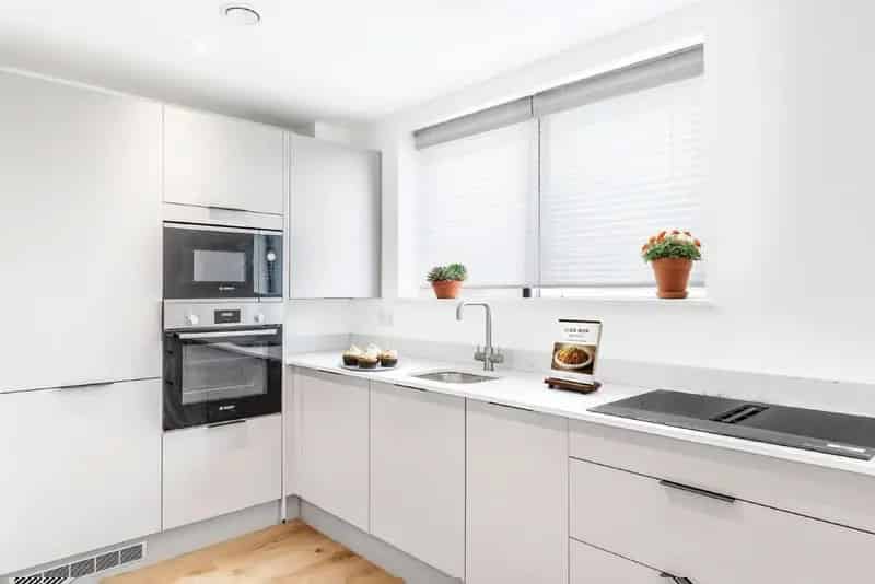 Flat For Sale , London, England