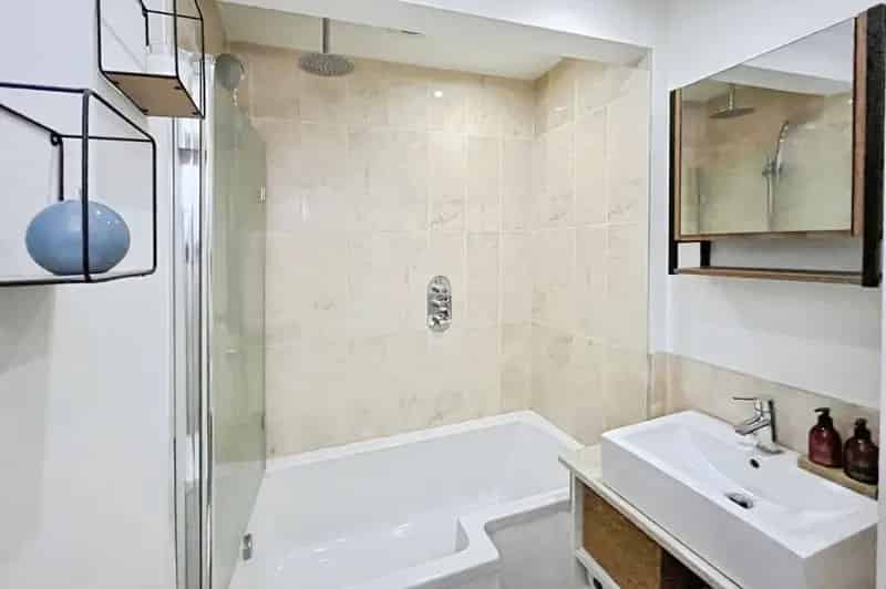 4 Bedroom Mid Terrace House for Sale London E13