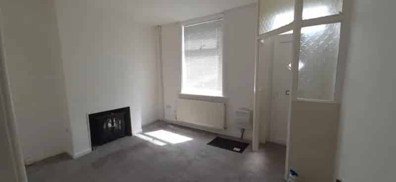 2 Bedroom House To Let Available Now