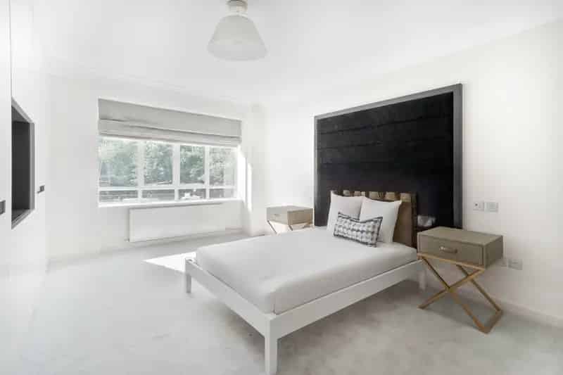 Regent's Park Art Deco Apartment 3 Ensuite Bedrooms Balcony Roof Terrace
