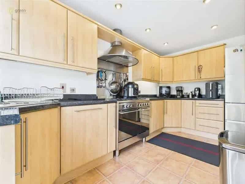 3 Bed Semi-Detached House for Sale