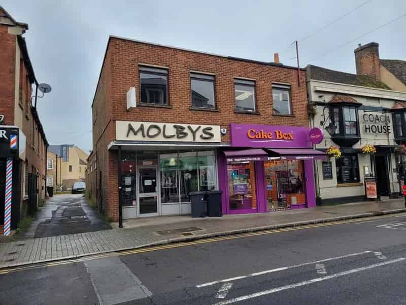 High Street Retail Unit with Parking and Upper Floor Space