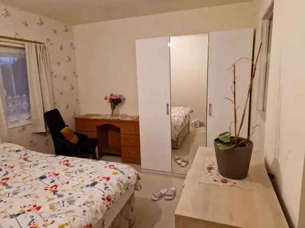 House For Rent in Bristol, England