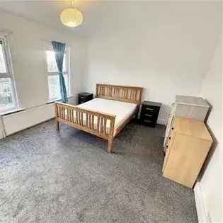 4 Bedroom House in London - Suitable for Sharers