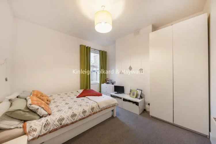 Spacious 2-Bed Maisonette near Tooting Broadway Tube