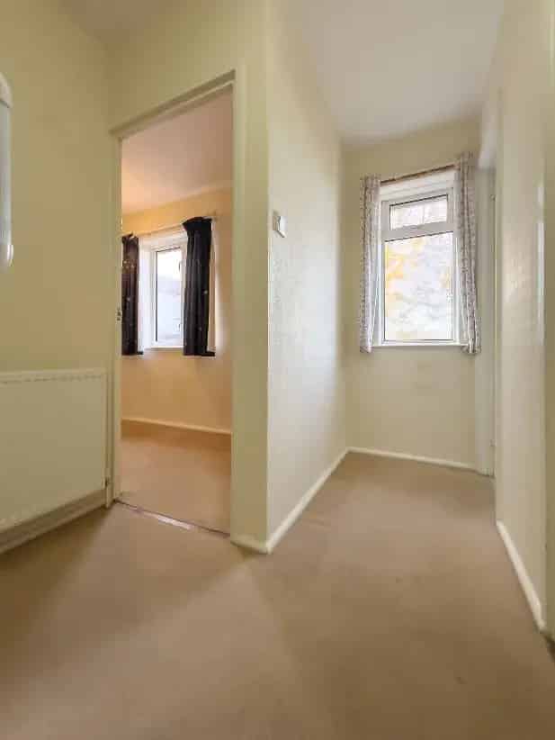 3 Bed House For Sale Spacious Layout Modernisation Potential Large Garden