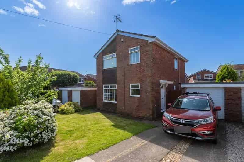3 Bedroom Detached House for Sale
