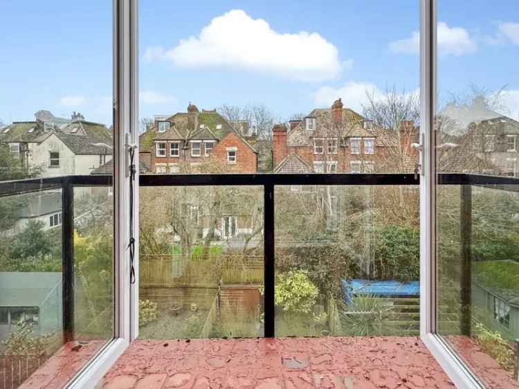 3 Bedroom Maisonette for Sale Folkestone CT20