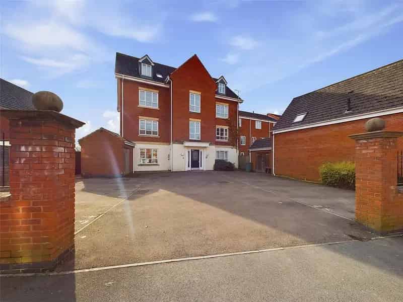 2 Bedroom Apartment for Sale