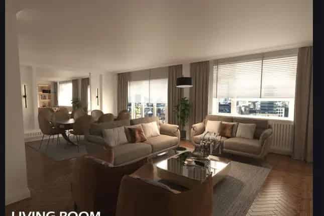 3-Bedroom Flat Kensington High Street London W14