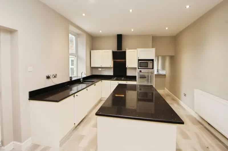 4 Bedroom End Terrace House for Sale Mottram Greater Manchester