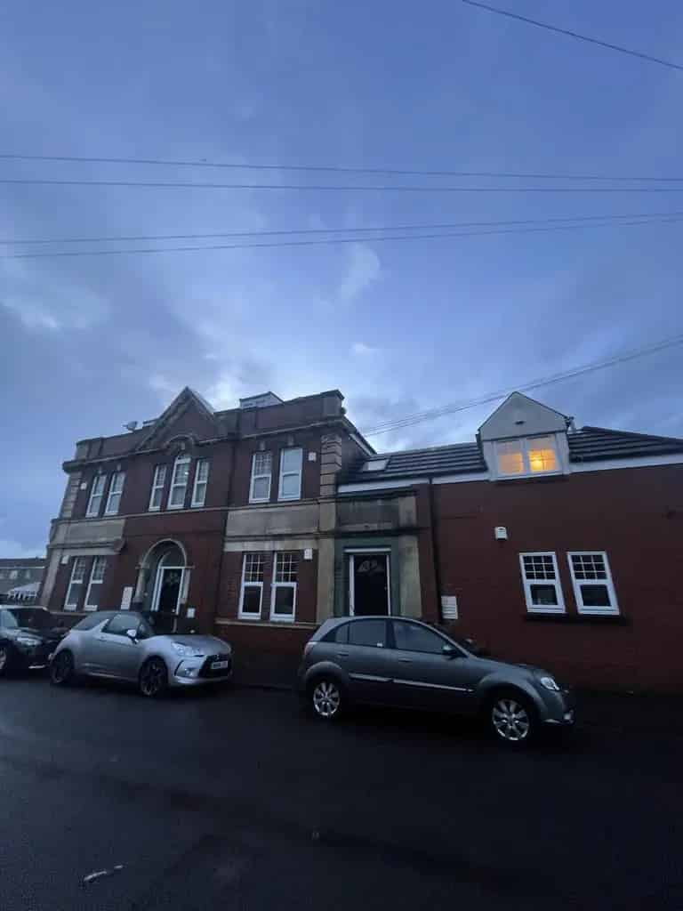 2 Bedroom Flat to Rent Near Victoria Park