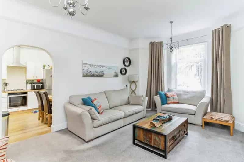 Two Bedroom Apartment in Paignton Town Centre