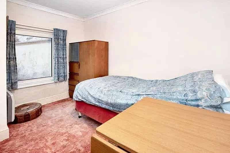4 Bed House for Sale - Estuary Views - Renovation Project