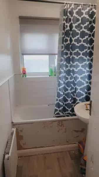 4 Bedroom House Near Schools and Shops Pets Allowed