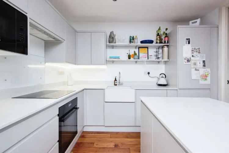 2 Bedroom Flat for Sale Salford M3 - Near Deansgate