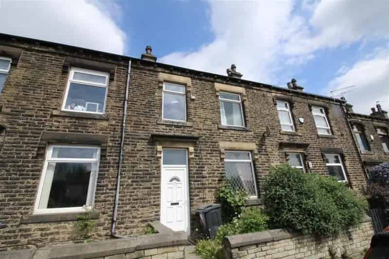 2 Bedroom Terrace House For Sale