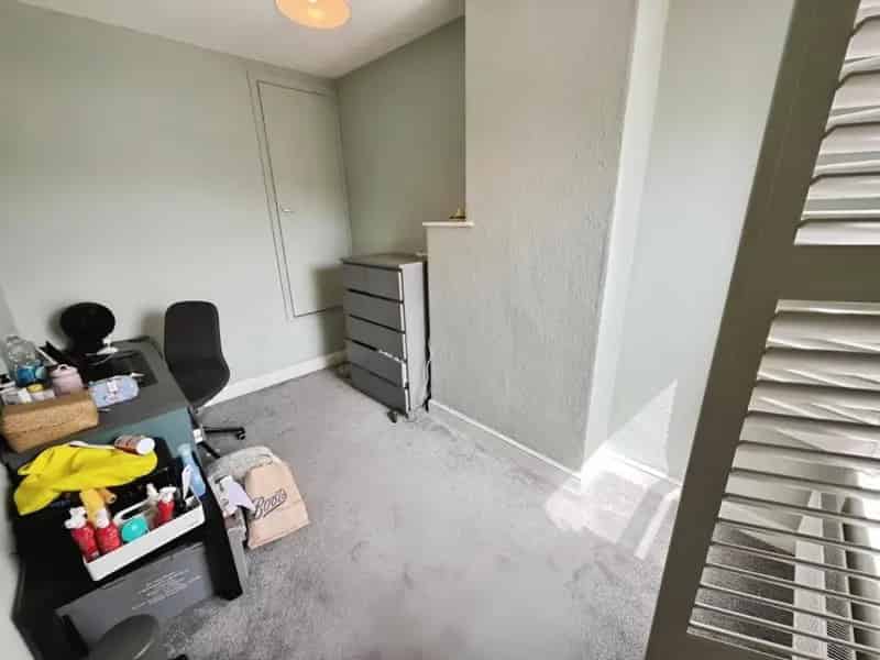 2 Bed Terrace House for Sale - Refitted Kitchen & Garden