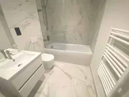 1 Bedroom Apartment Birmingham Digbeth 156m² Brand New Furnished Zero Deposit