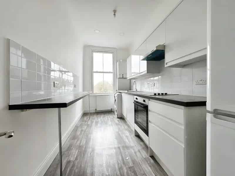 3 bedroom  Flat to rent, London, SE14