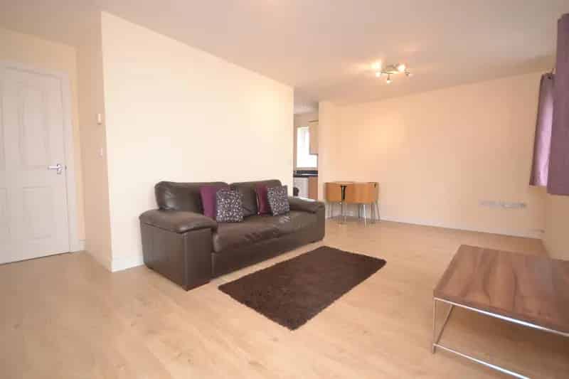 1 bedroom Flat
 To Let