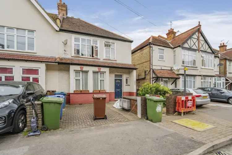 Two Bedroom Flat Harrow Central Location First Time Buyers