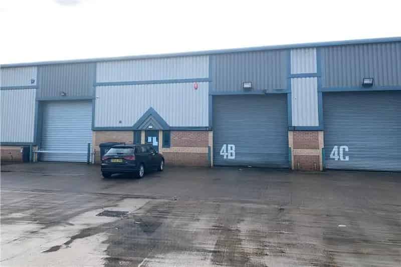 Steel Frame Terraced Unit with 4 Parking Spaces