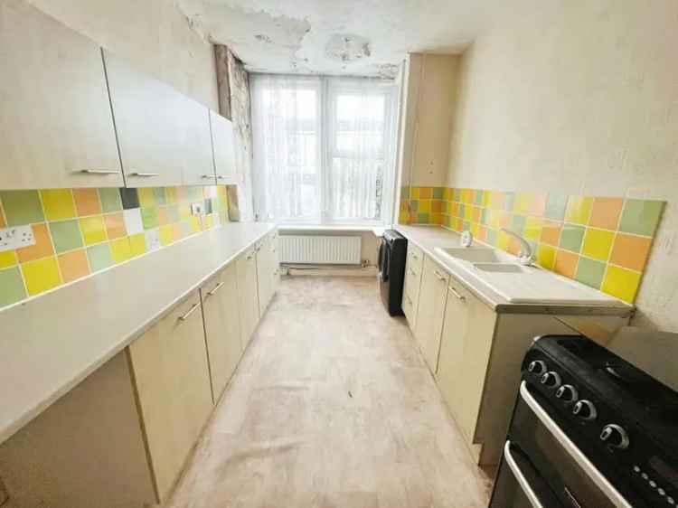 1 Bedroom Flat Grimsby DN32 Refurbishment Opportunity