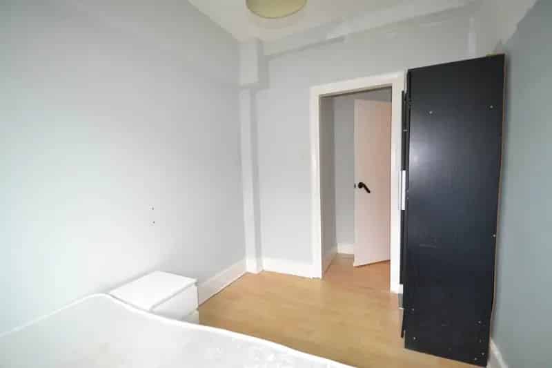 2 Bedroom Semi-Detached House to Rent near Acton Town Station