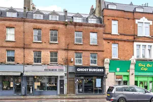 2-Bedroom Split Level Apartment Kingsland Road E2