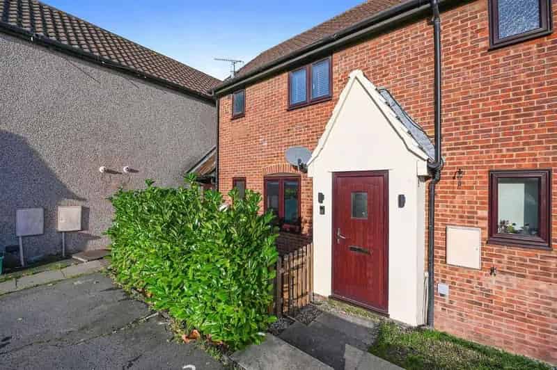 1 Bedroom End of Terrace House for Sale Mid Essex