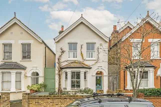 4 Bedroom Detached House Kingston Upon Thames KT2