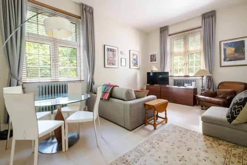 1 Bedroom Flat for Sale in New River Head