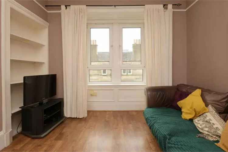 1 Bed Flat Top Floor with 1 Reception Room Roseburn