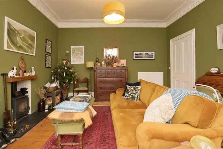 1 Bed Flat - Ground Floor with 2 Reception Rooms