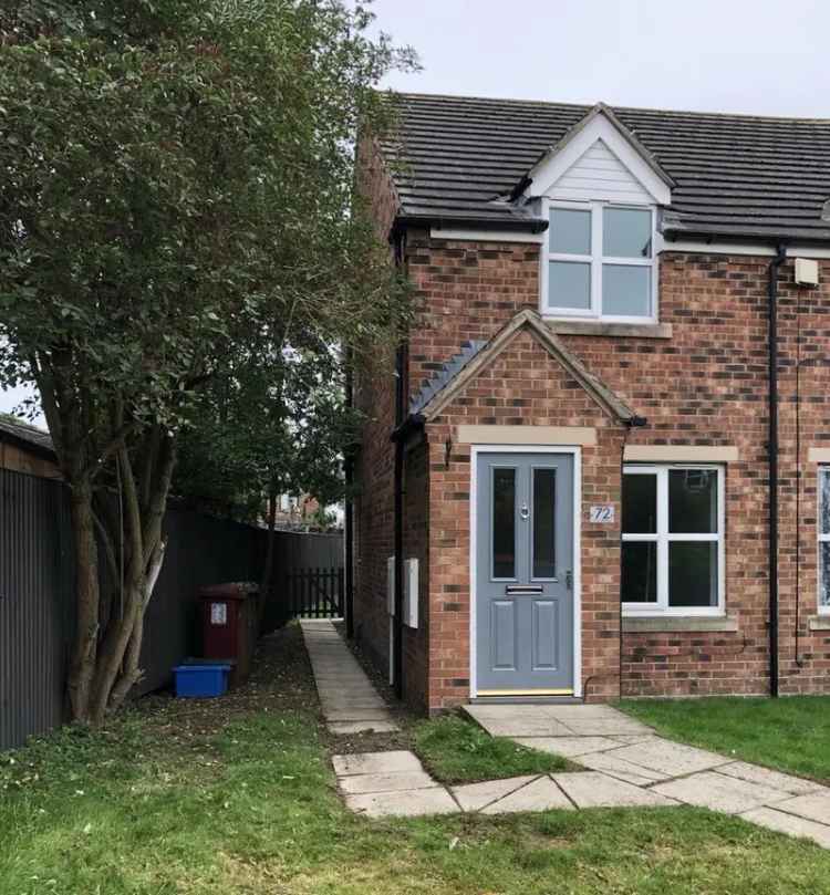 2 bedroom semi-detached house for sale