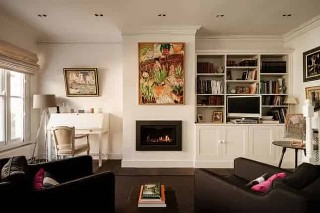 Mews House for Sale in Kensington, London