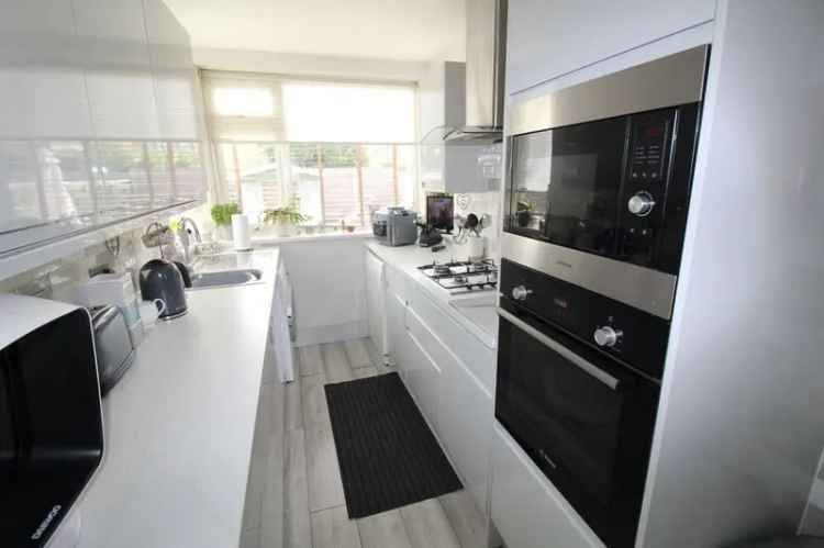 3 Bedroom Semi Detached House Birmingham B26