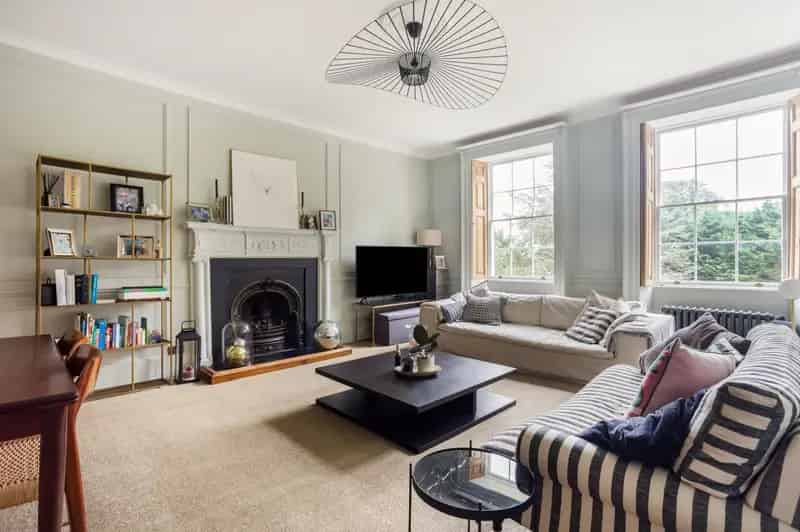 2 Bedroom Flat for Sale in Great Missenden