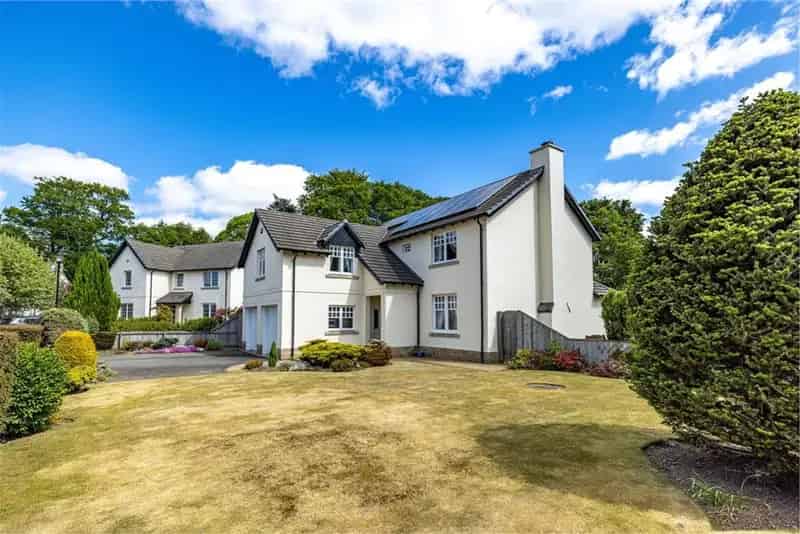 5 Bed Detached House with 3 Reception Rooms Craigmyle Park