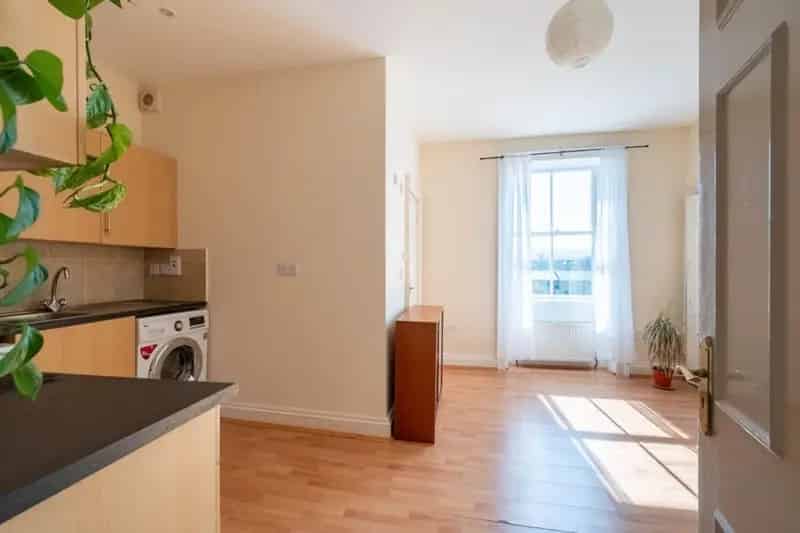 1 Bedroom City Apartment River Avon View
