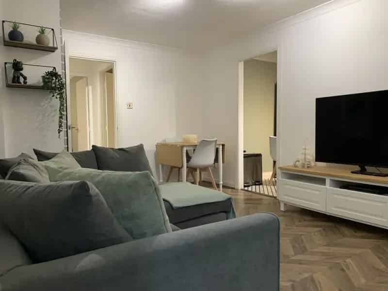 2 Bedroom Flat To Rent Available 20062025