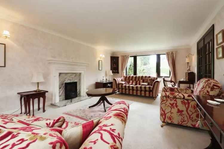 Spacious Family Home with Large Garden and Double Garage