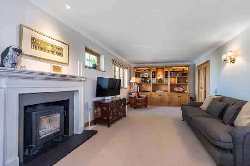 4 Bed Detached Arts Crafts Chalet Bungalow For Sale