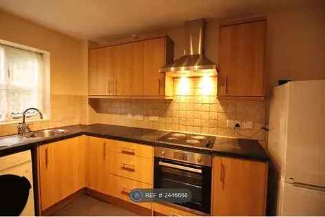 2-Bedroom 65m² Flat Near Barking Riverside Station
