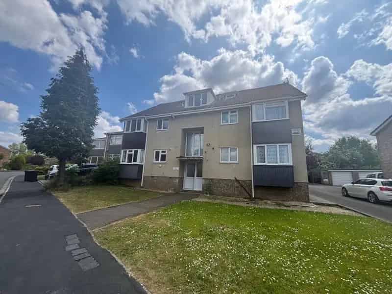 Studio Flat Near Southmead Hospital