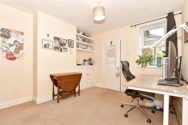 2 Bed Semi-Detached House For Sale Near High Street and Station